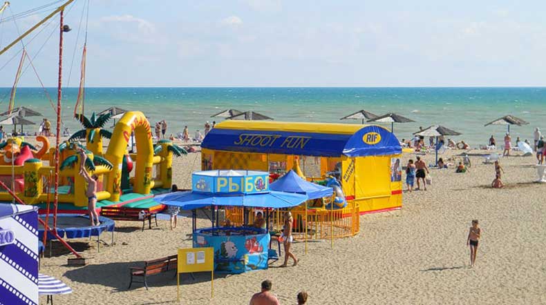 Лучшие пляжи Крыма - пляж Саки, песчаный - Фото